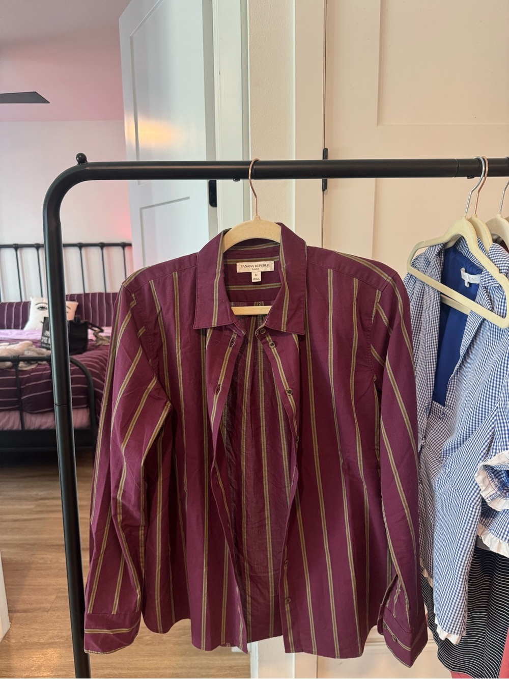 Banana Republic Women’s breezy cotton button down - NEVER WORN